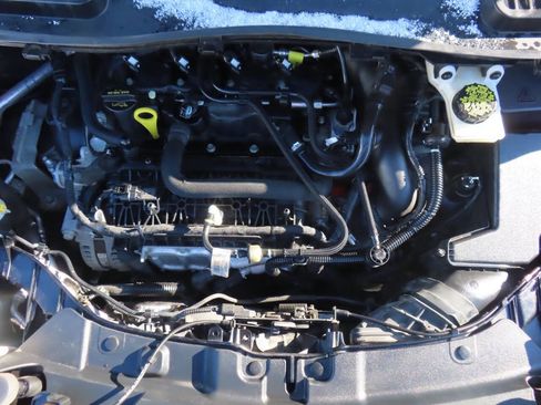 Used 2019 Ford Escape SE image 10