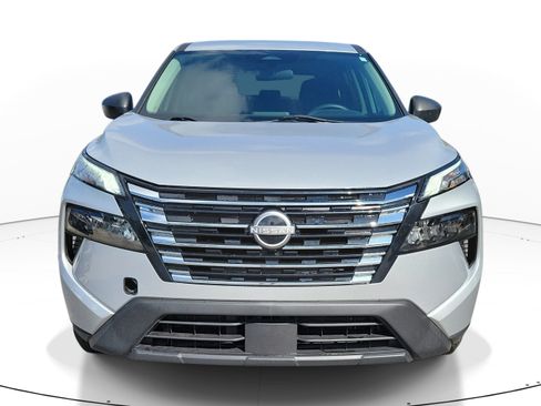 Certified 2024 Nissan Rogue S FWD image 2
