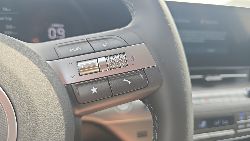 New 2027 Hyundai Kona SEL Sport AWD/4WD image 16