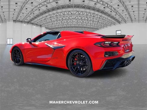 Used 2024 Chevrolet Corvette Z06 image 5