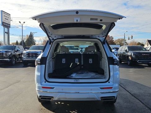 New 2026 Buick Enclave Avenir w/ Super Cruise Package AWD/4WD image 9