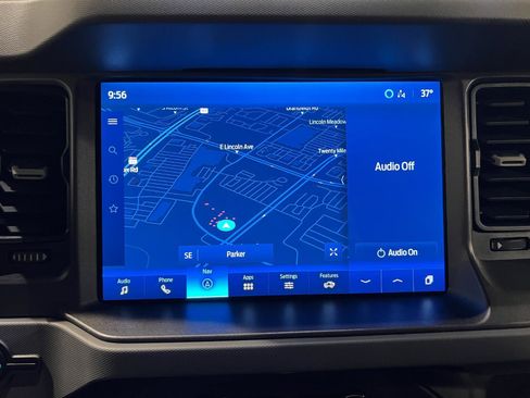 Used 2024 Ford Bronco Big Bend image 18