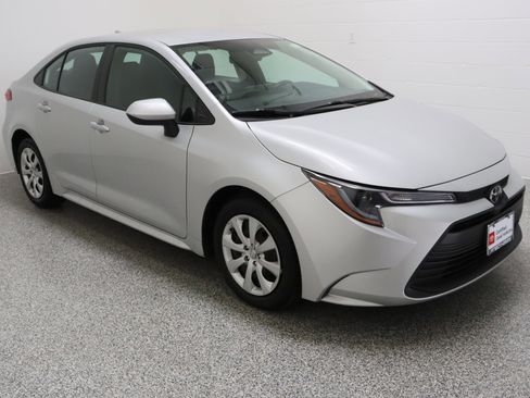 Certified 2026 Toyota Corolla LE FWD image 4