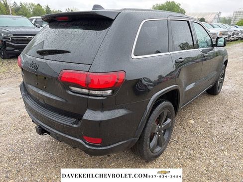 Used 2015 Jeep Grand Cherokee Altitude AWD/4WD image 6