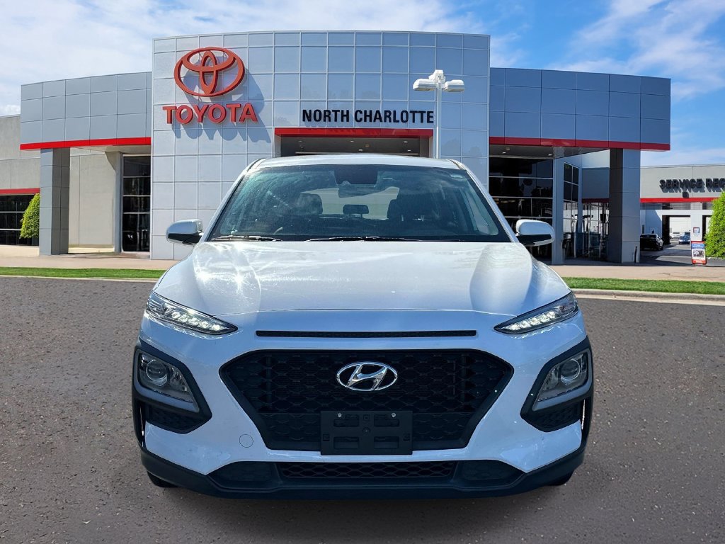 Used 2021 Hyundai Kona SE AWD/4WD image 2