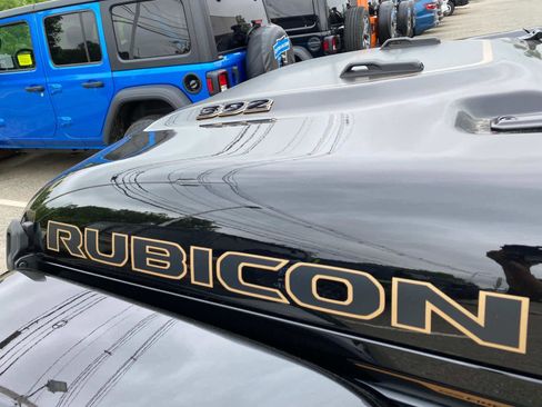 New 2025 Jeep Wrangler Unlimited Rubicon 392 image 7