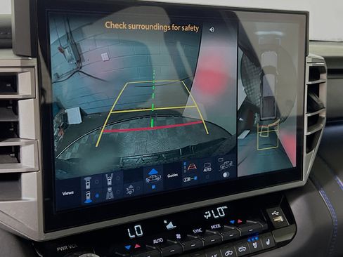 Used 2025 Toyota Tundra Platinum w/ TRD Off-Road Package image 28