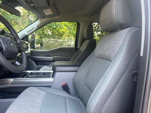 Used 2024 Ford F350 XLT w/ FX4 Off-Road Package AWD/4WD image 8