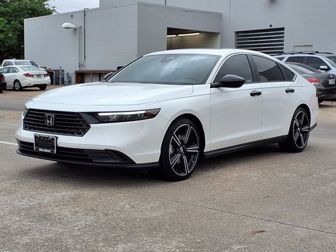 Used 2025 Honda Accord Sport image 21