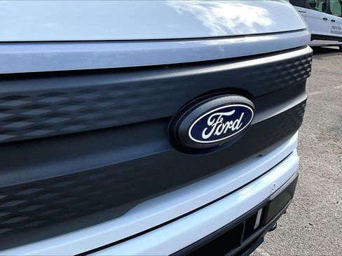 Used 2025 Ford F150 Lightning Flash image 33