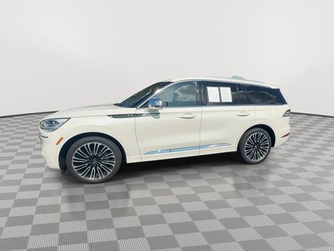 Used 2022 Lincoln Aviator Black Label w/ Dynamic Handling Package AWD/4WD image 5