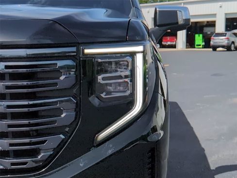 Used 2023 GMC Sierra 1500 Denali Ultimate AWD/4WD image 13