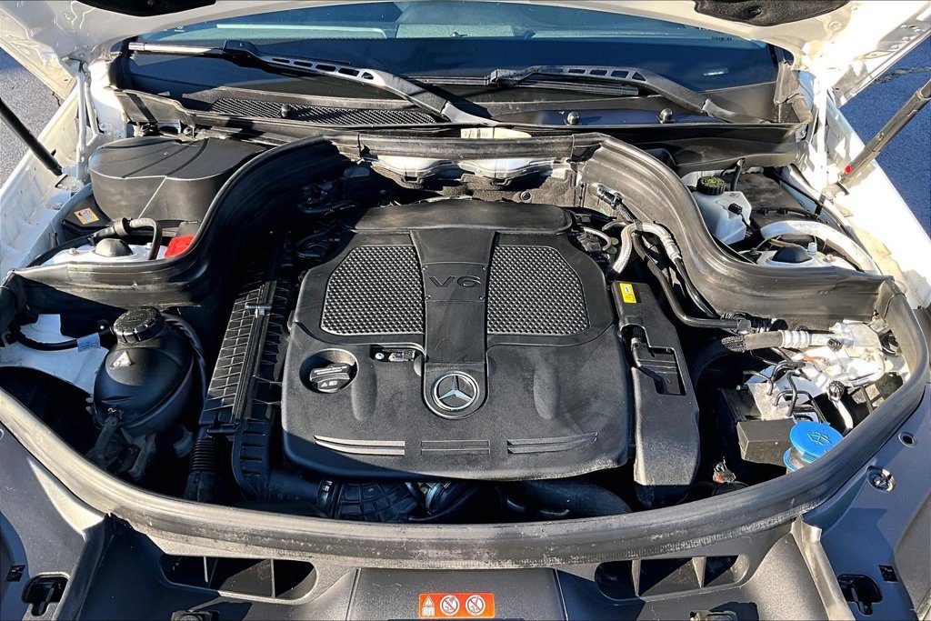 Used 2015 Mercedes-Benz GLK 350 4MATIC image 10