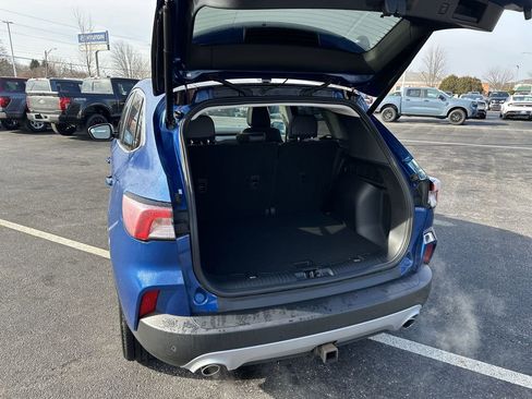 Used 2022 Ford Escape Titanium w/ Class II Trailer Tow Package image 21