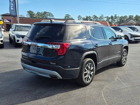 Used 2022 GMC Acadia SLE w/ Driver Convenience Package image 2