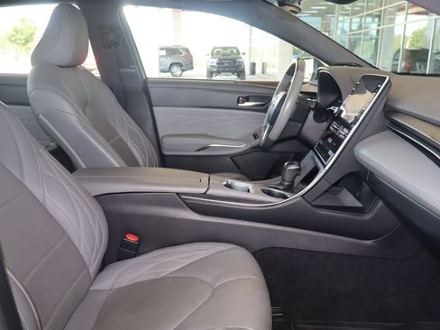 Used 2021 Toyota Avalon Limited w/ Advanced Safety Package FWD image 39