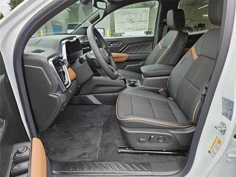 New 2026 GMC Canyon AT4 image 11