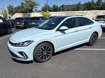 New 2025 Volkswagen Jetta SE
