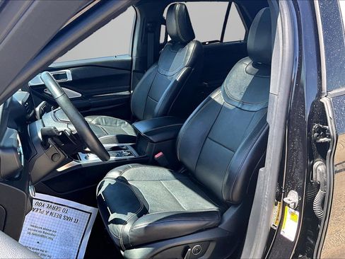 Used 2020 Ford Explorer ST w/ Premium Technology Package AWD/4WD image 16
