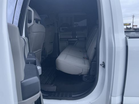 Used 2022 Ford F250 XLT w/ FX4 Off-Road Package image 25