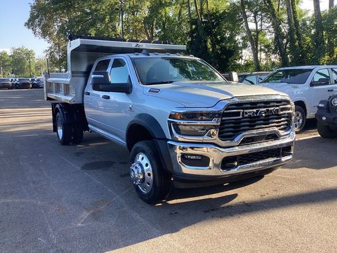 New 2025 RAM 5500 Tradesman image 4