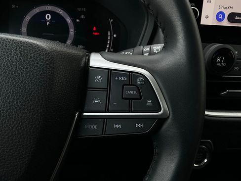 Used 2025 Toyota Grand Highlander XLE image 37