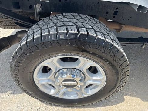 Used 2025 Ford F250 XLT AWD/4WD image 25