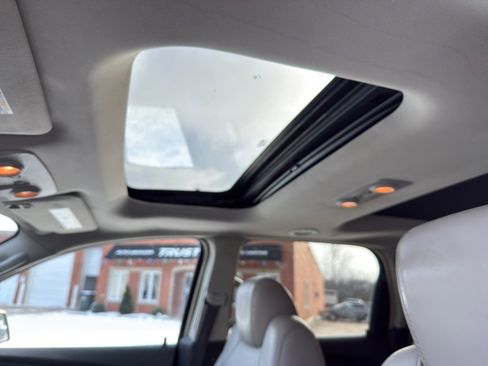 Used 2008 GMC Acadia SLT w/ Convenience Package image 11