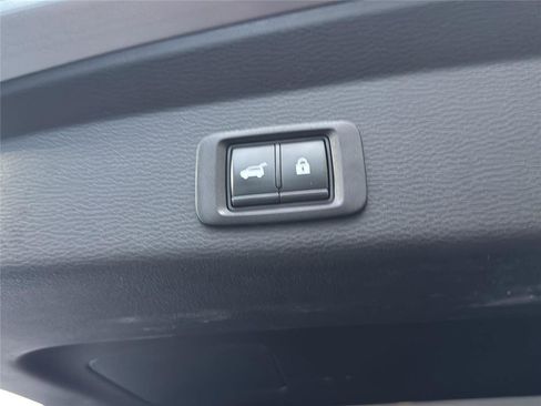 Used 2022 Mitsubishi Outlander SEL AWD/4WD image 29