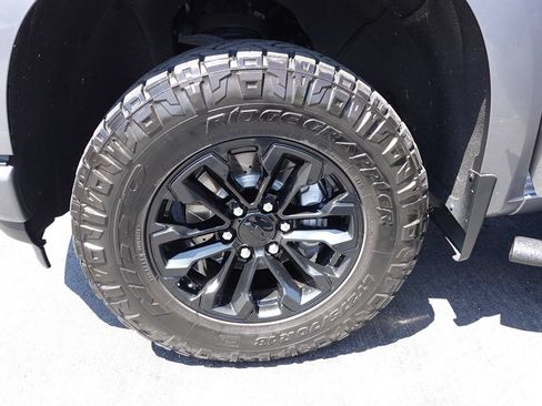 Used 2021 Chevrolet Silverado 1500 Custom AWD/4WD image 51