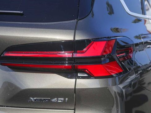 New 2026 BMW X5 xDrive40i w/ Premium Package image 7