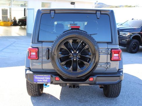 Used 2023 Jeep Wrangler Unlimited Sahara image 5
