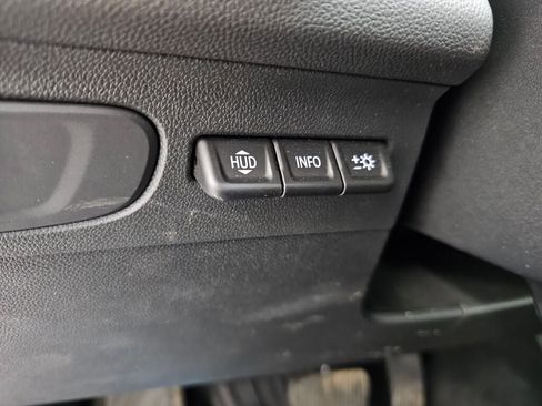 Used 2023 Buick Envision Avenir AWD/4WD image 25