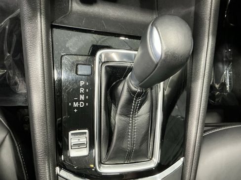 Used 2020 MAZDA CX-5 Touring image 18