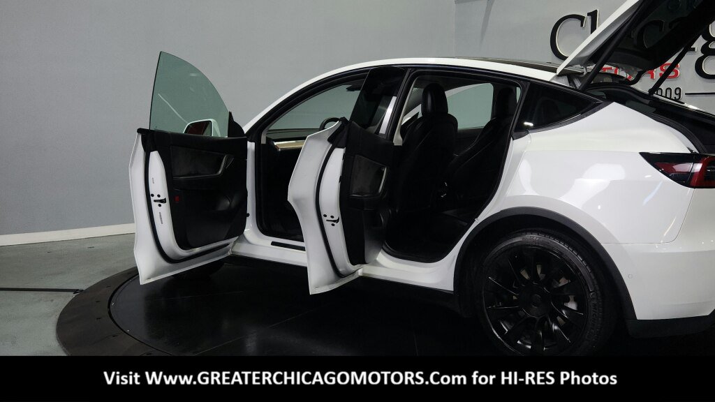 Used 2022 Tesla Model Y Long Range AWD/4WD image 20