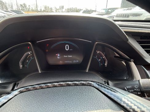 Used 2016 Honda Civic Touring image 29