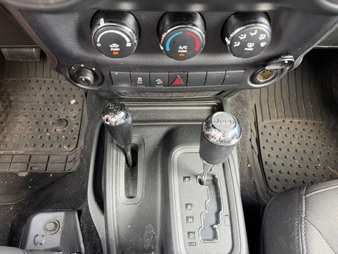 Used 2016 Jeep Wrangler Unlimited Sport w/ Quick Order Package 24S AWD/4WD image 10