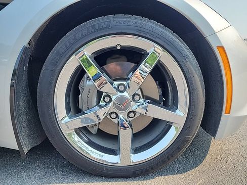 Used 2014 Chevrolet Corvette Stingray Convertible w/ 2LT Preferred Equipment Group RWD image 25