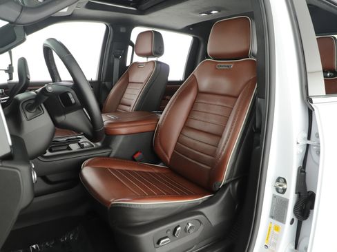 Used 2024 GMC Sierra 2500 Denali Ultimate image 15