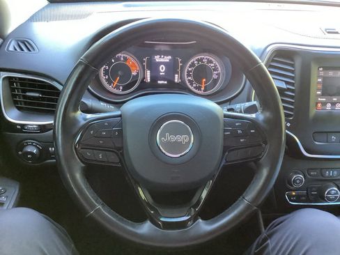 Used 2019 Jeep Cherokee Latitude Plus image 43