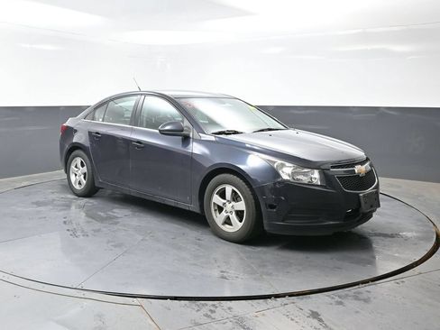 Used 2014 Chevrolet Cruze LT FWD image 5