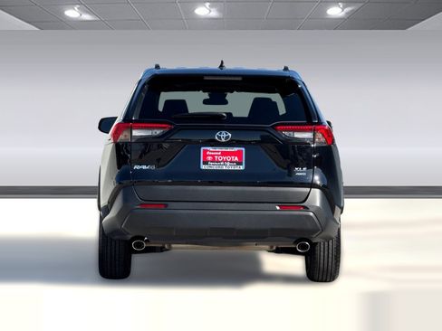 Used 2025 Toyota RAV4 XLE w/ Convenience Package image 8