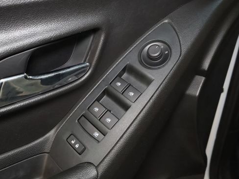 Used 2018 Chevrolet Trax LT w/ Redline Edition AWD/4WD image 12