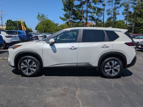 Used 2023 Nissan Rogue SV AWD/4WD image 6