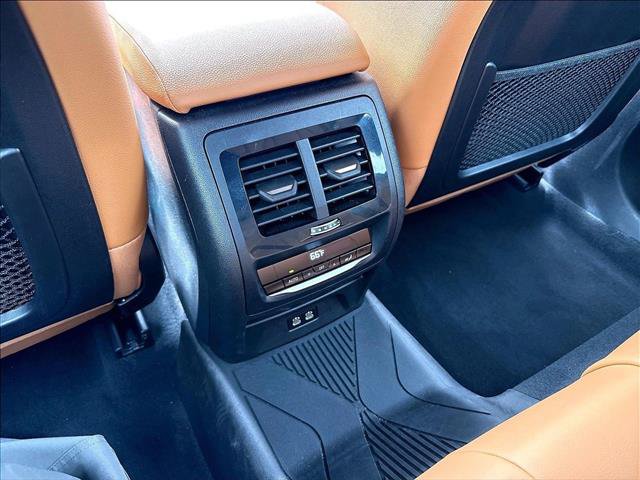 Certified 2024 BMW X3 sDrive30i w/ Convenience Package RWD image 24