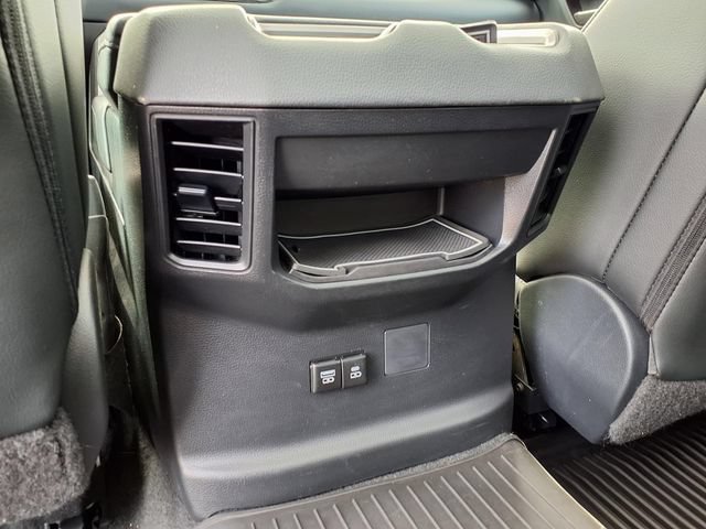 Used 2024 Toyota Tundra Limited AWD/4WD image 43