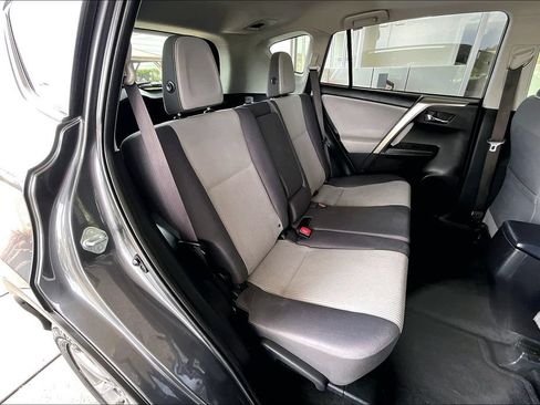 Used 2015 Toyota RAV4 XLE FWD image 25