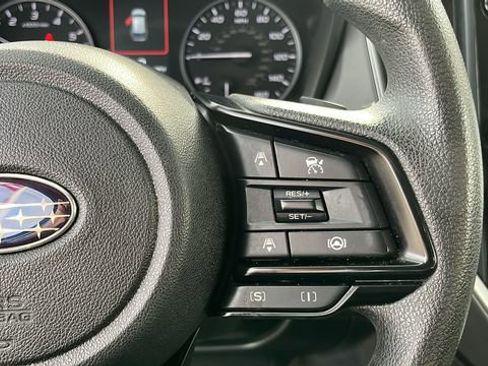 Used 2024 Subaru Crosstrek 2.0i Premium w/ Popular Package #4 image 10