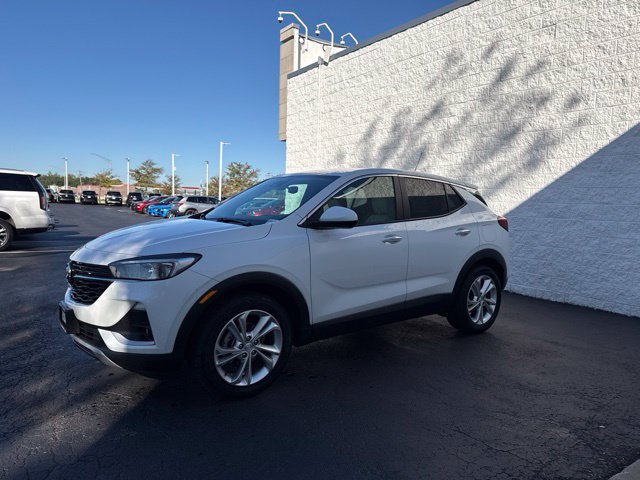 Used 2023 Buick Encore GX Preferred w/ Cold Weather Comfort Package FWD image 3