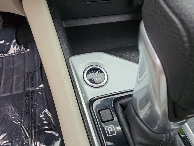 Used 2025 Nissan Altima 2.5 SV FWD image 24